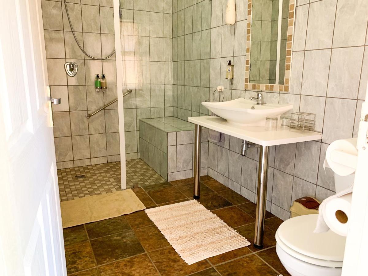 Marina Martinique B&B Jeffreysbaai Buitenkant foto