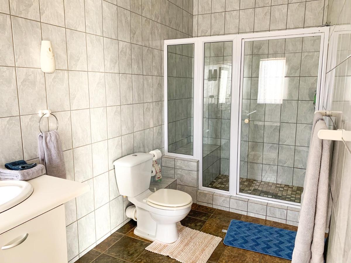 Marina Martinique B&B Jeffreysbaai Buitenkant foto
